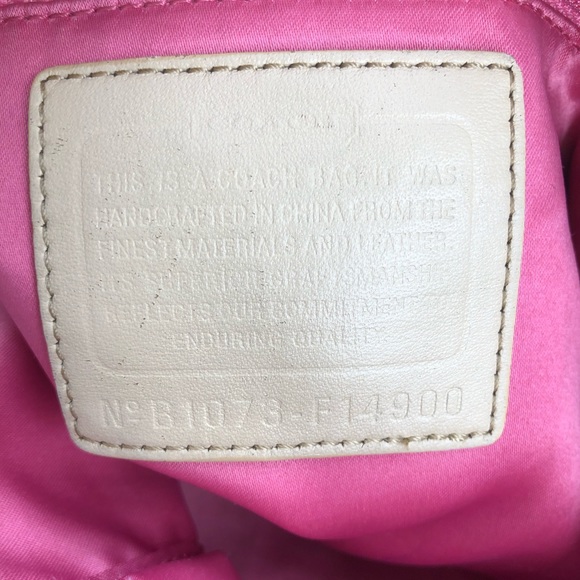 Beautiful Coach purse. Great for Spring and Summer. - Picture 2 of 14